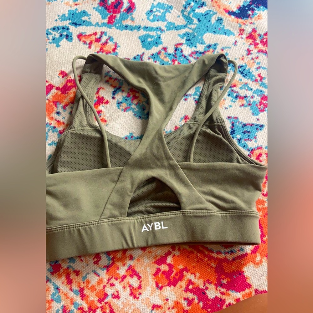 GREEN WORKOUT BRA